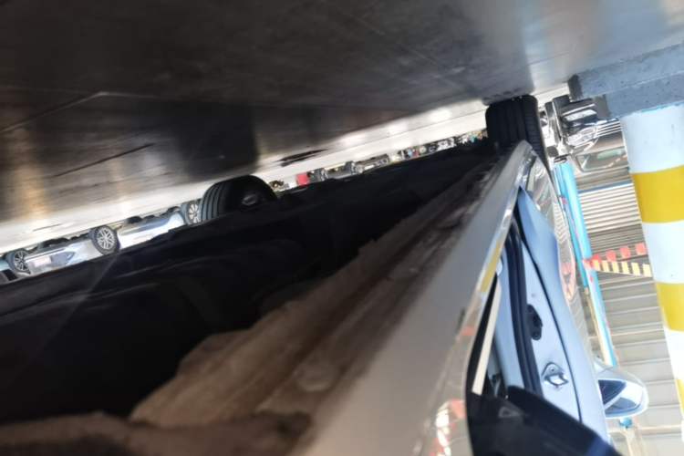 Used Buick GL8 2023 ES Lu Zun Comfort Model Left Side Sill