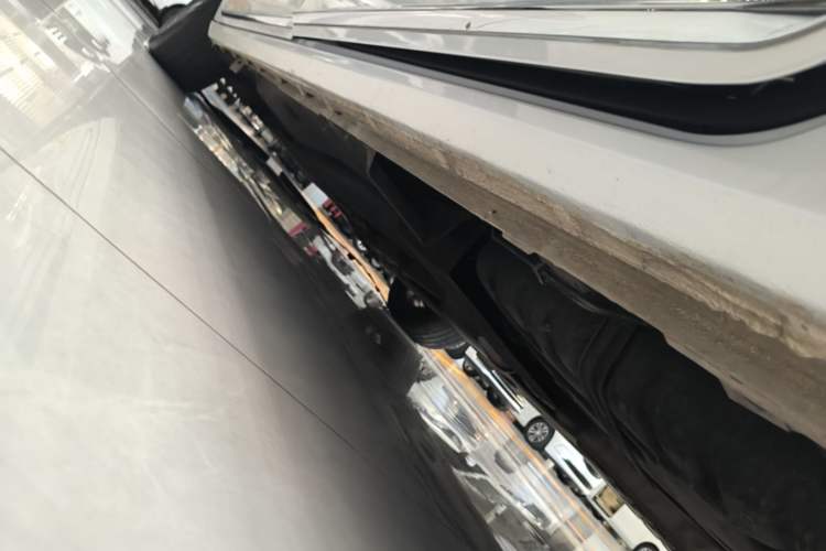 Used Buick GL8 2023 ES Lu Zun Deluxe Model Left Side Sill