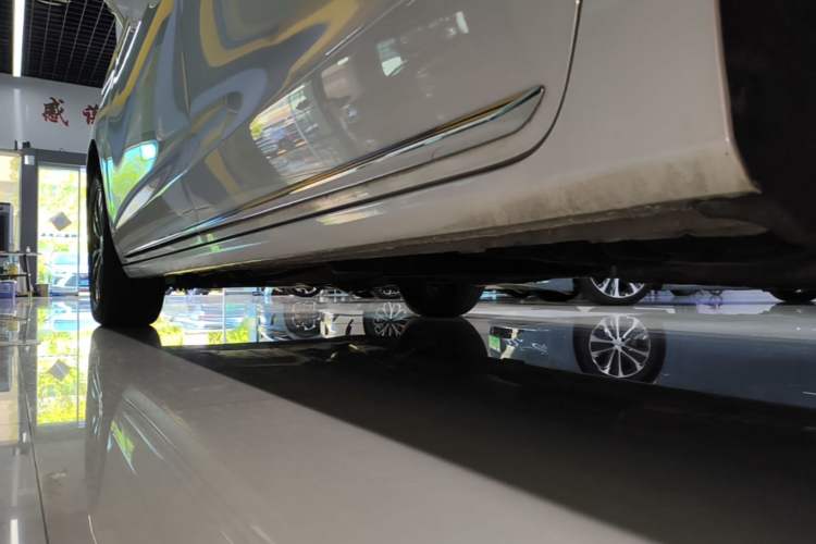 Used Buick GL8 2023 ES Lu Zun Comfort Model Left Side Sill