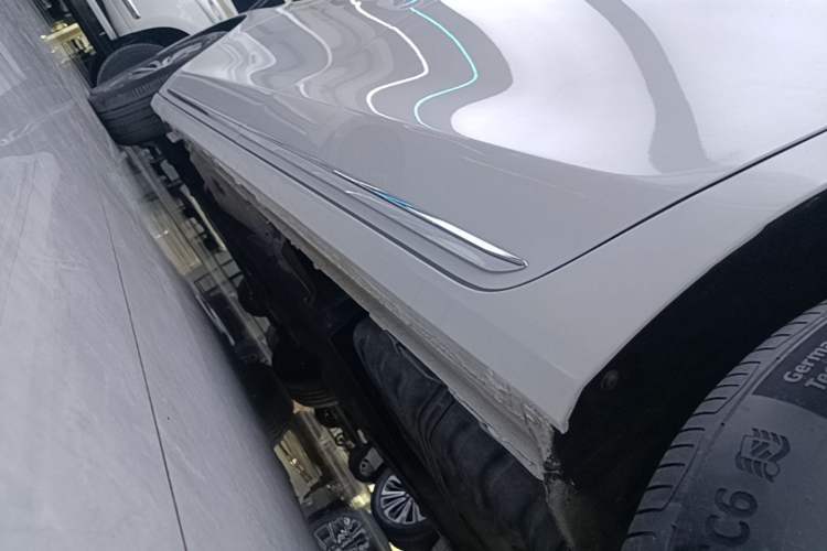 Used Buick GL8 2023 ES Lu Zun Deluxe Model Left Side Sill
