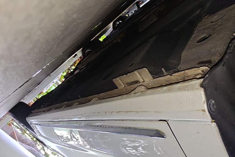 Used Buick GL8 2023 ES Lu Zun Deluxe Model Left Side Sill