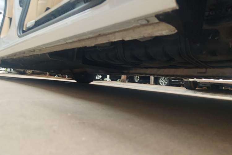 Used Buick GL8 2023 ES Lu Zun Deluxe Model Left Side Sill