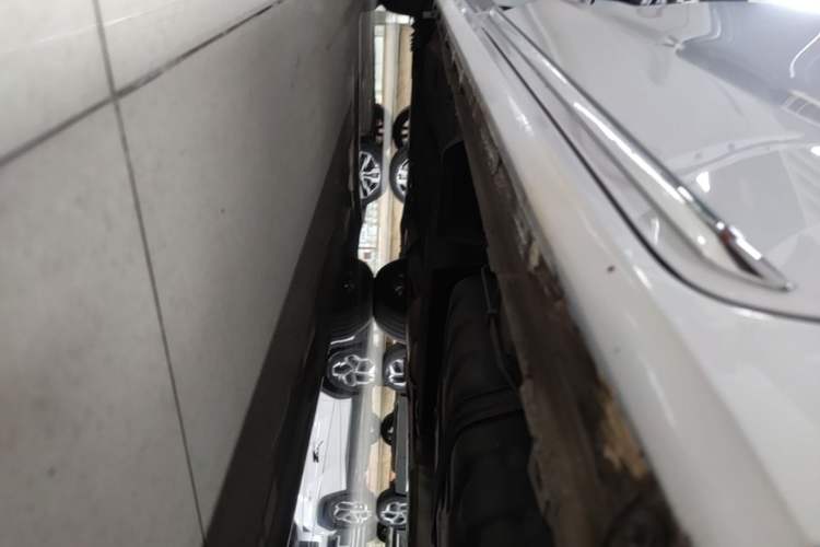 Used Buick GL8 2023 ES Lu Zun Comfort Model Left Side Sill