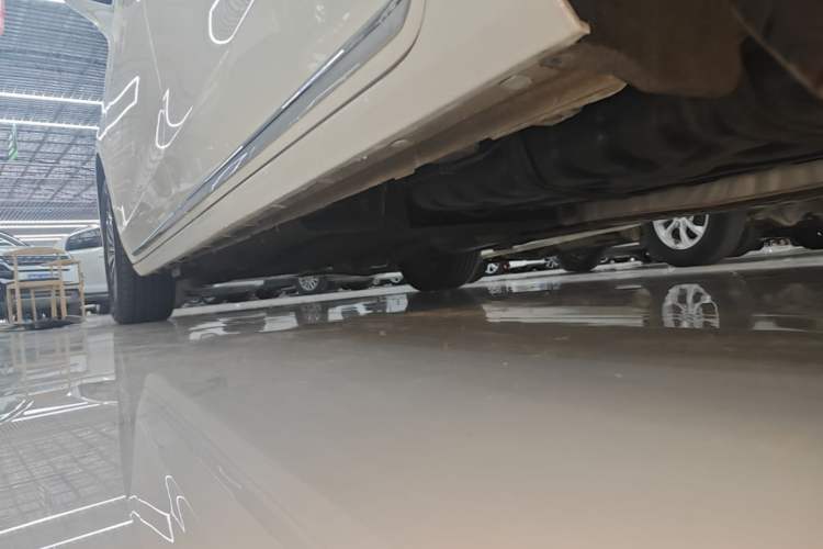 Used Buick GL8 2023 ES Lu Zun Comfort Model Left Side Sill