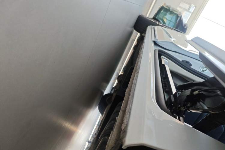Used Buick GL8 2023 ES Lu Zun Comfort Model Left Side Sill