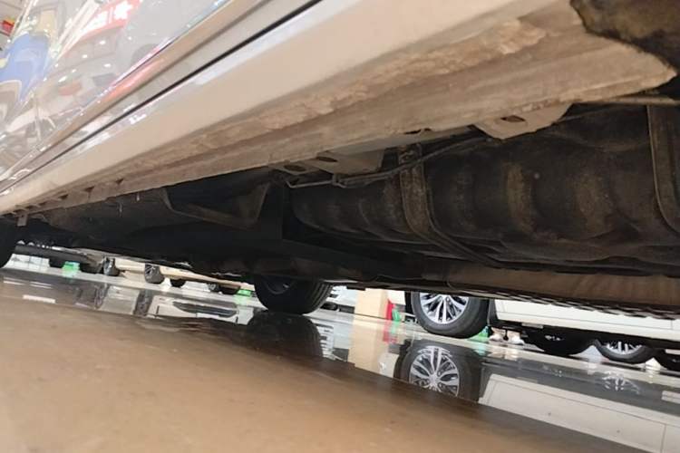 Used Buick GL8 2023 ES Lu Zun Deluxe Model Left Side Sill