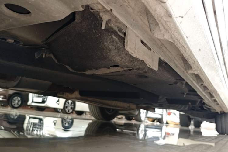 Used Buick GL8 2023 ES Lu Zun Deluxe Model Left Side Sill
