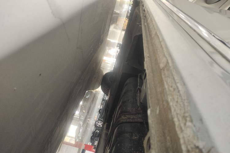 Used Buick GL8 2023 ES Lu Zun Comfort Model Left Side Sill