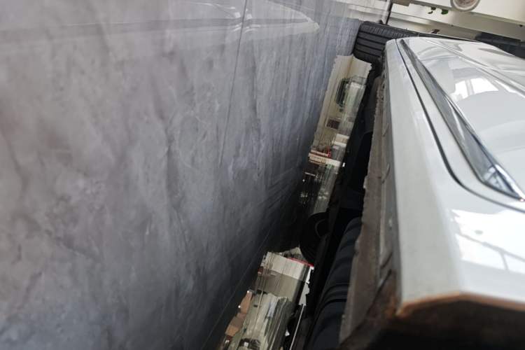 Used Buick GL8 2023 ES Lu Zun Luxury Model Left Side Sill