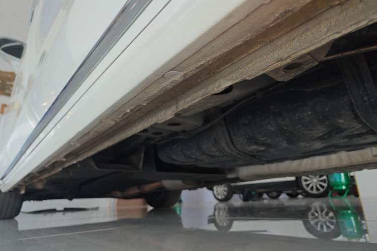 Used Buick GL8 2023 ES Lu Zun Deluxe Model Left Side Sill