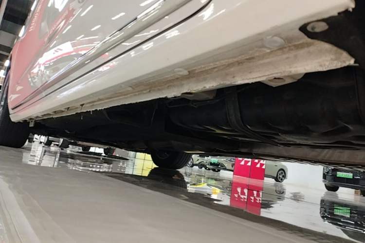 Used Buick GL8 2023 ES Lu Zun Deluxe Model Left Side Sill