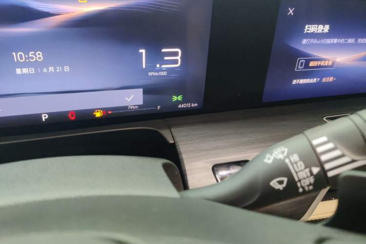 Used Buick GL8 2023 ES Lu Zun Deluxe Model Odometer Close Up