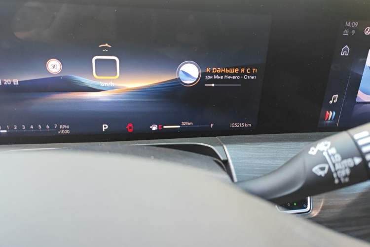 Used Buick GL8 2023 ES Lu Zun Luxury Model Odometer Close Up