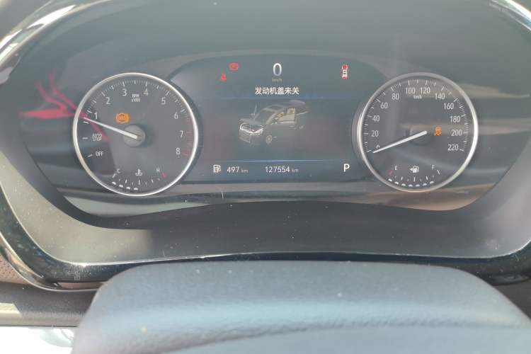 Used Buick GL8 2023 Land Executive Class Comfort Model Odometer Close Up