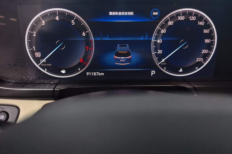 Used Buick GL8 2023 ES Lu Zun Comfort Model Odometer Close Up