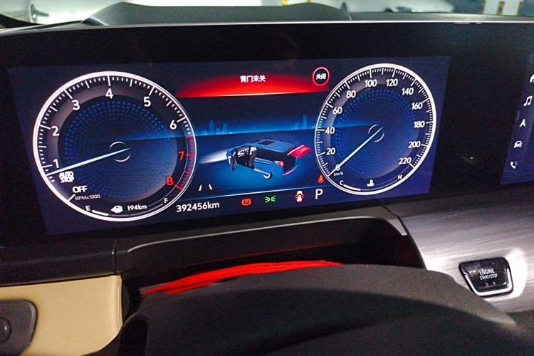 Used Buick GL8 2023 ES Lu Zun Deluxe Model Odometer Close Up