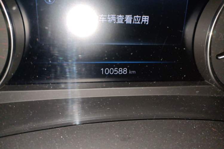 Used Buick GL8 2023 Land Executive Class 652T Luxury Model Odometer Close Up