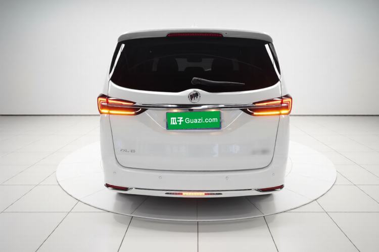 Used Buick GL8 2023 Facelifted Land Cruiser Executive Luxury Version Rear