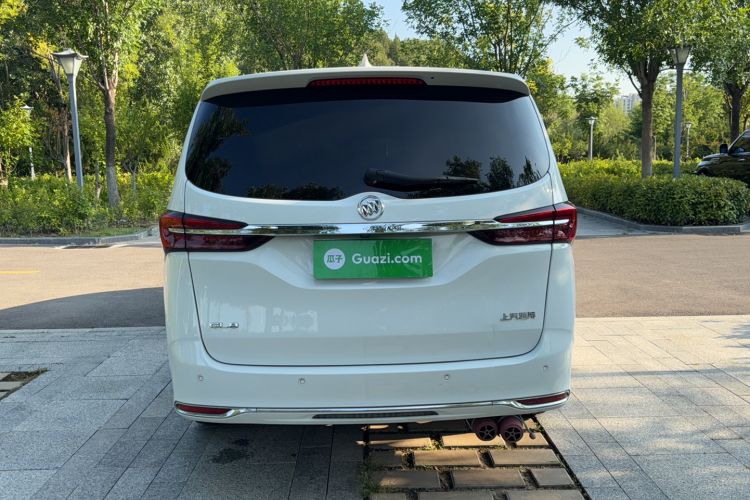 Used Buick GL8 2023 Facelifted Land Cruiser Executive Luxury Version Rear