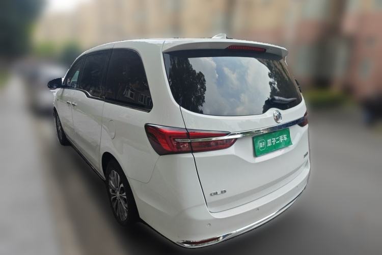 Used Buick GL8 2023 Facelifted Land Cruiser Executive Luxury Version Rear Left 45 Deg