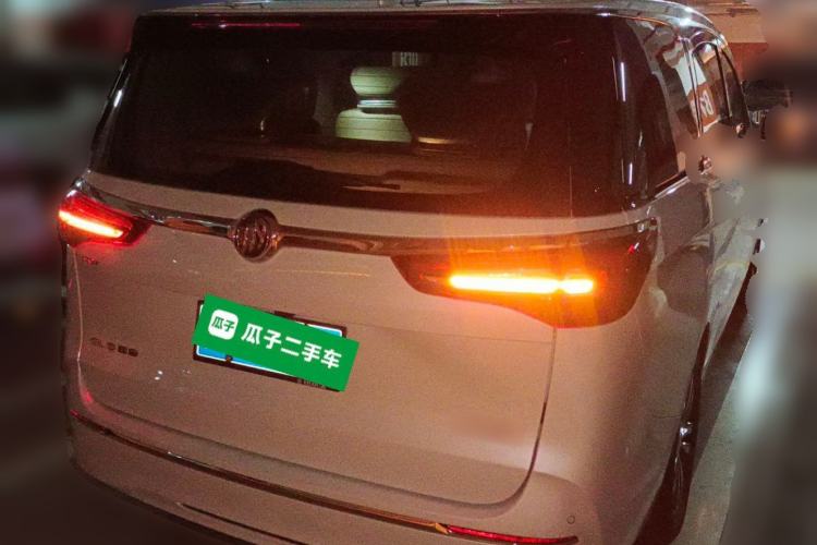 Used Buick GL8 2023 ES Lu Zun Deluxe Model Rear Right 45 Deg
