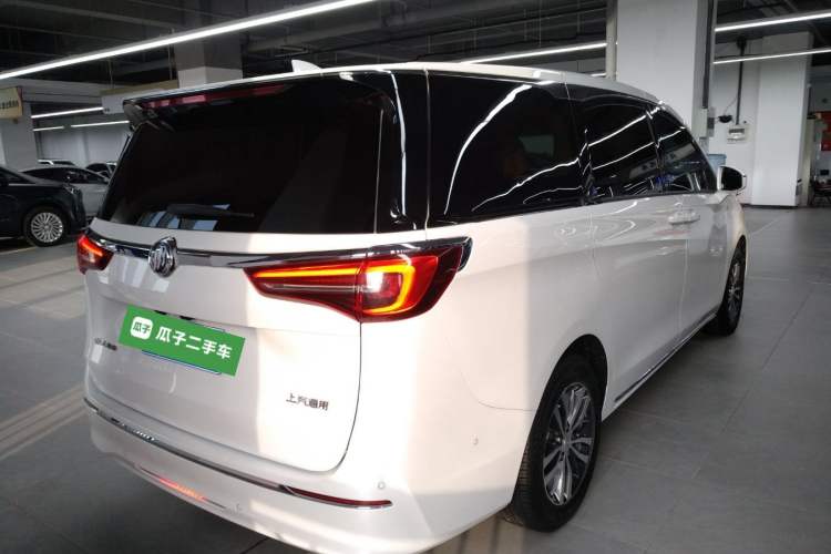 Used Buick GL8 2023 ES Lu Zun Deluxe Model Rear Right 45 Deg