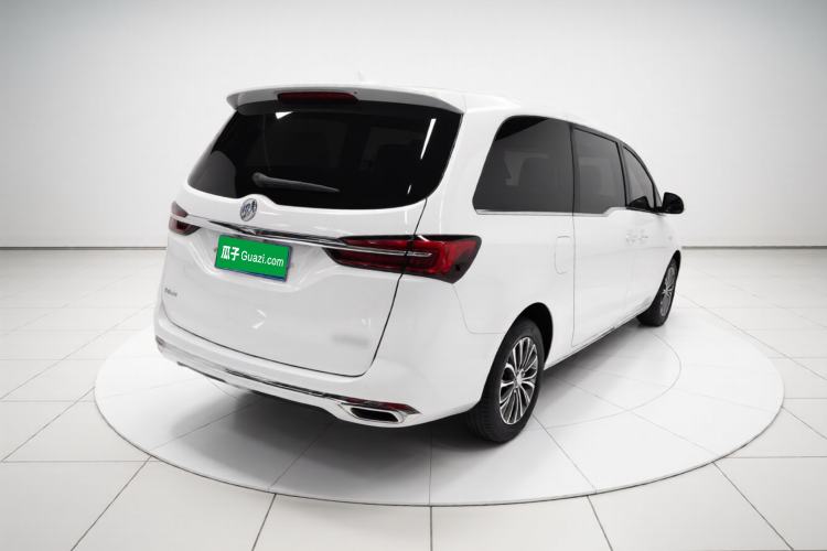 Used Buick GL8 2023 Facelifted Land Cruiser Executive Luxury Version Rear Right 45 Deg