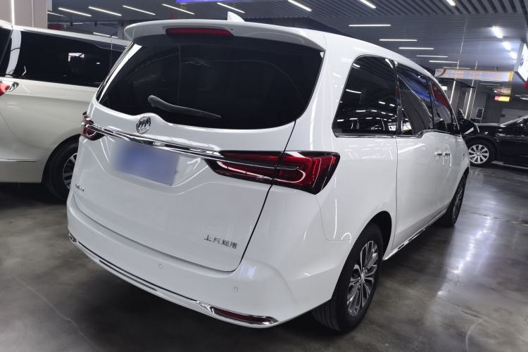 Used Buick GL8 2023 Facelifted Land Cruiser Executive Luxury Version Rear Right 45 Deg