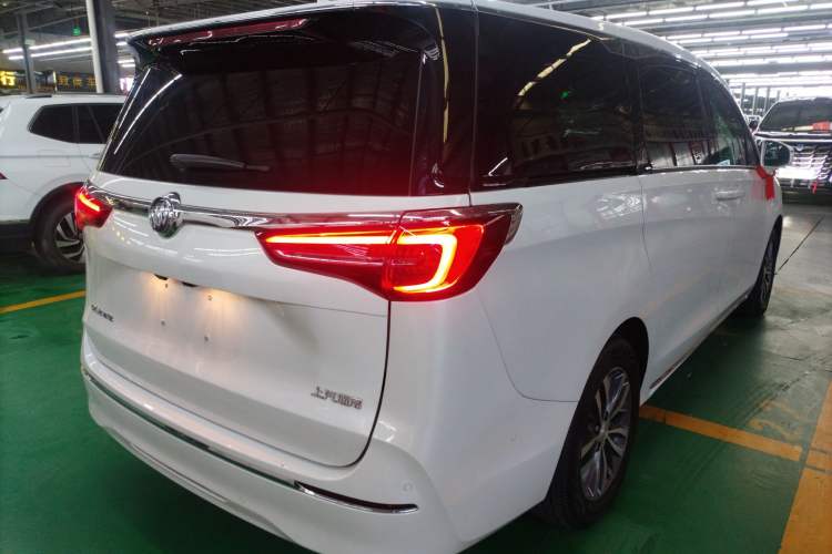 Used Buick GL8 2023 ES Lu Zun Deluxe Model Rear Right 45 Deg