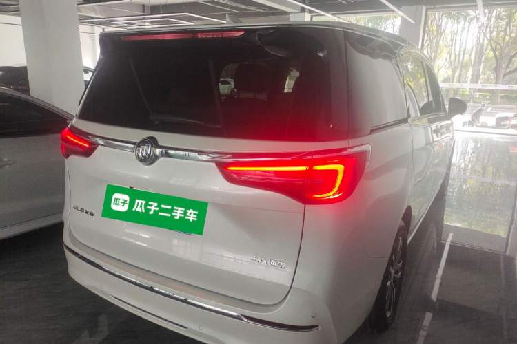 Used Buick GL8 2023 ES Lu Zun Comfort Model Rear Right 45 Deg