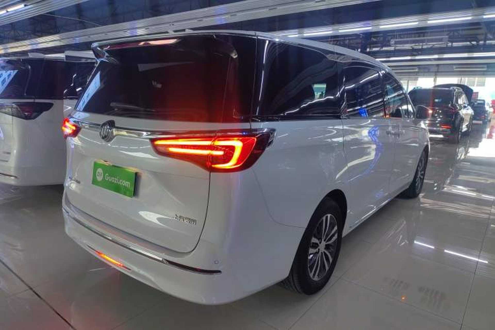 Used Buick GL8 2023 ES Lu Zun Comfort Model Rear Right 45 Deg