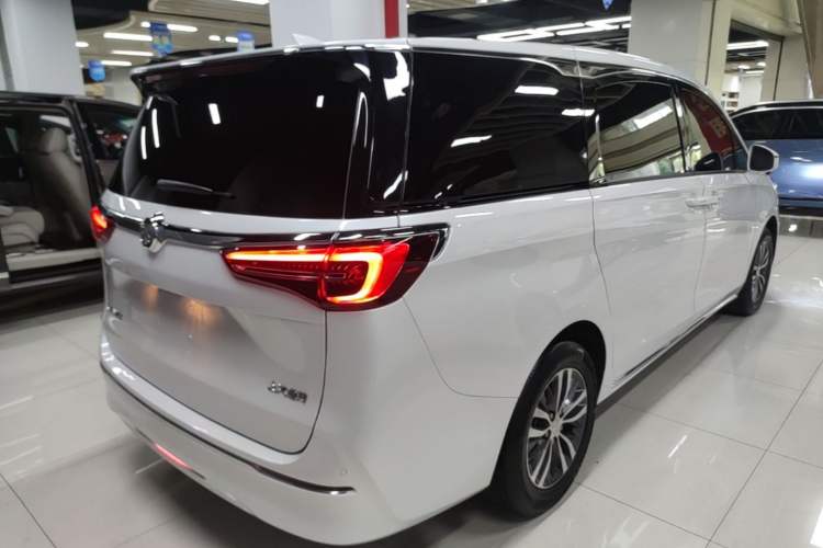 Used Buick GL8 2023 ES Lu Zun Comfort Model Rear Right 45 Deg