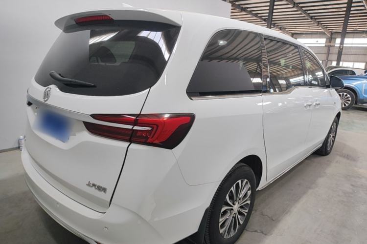 Used Buick GL8 2023 Facelifted Land Cruiser Executive Luxury Version Rear Right 45 Deg