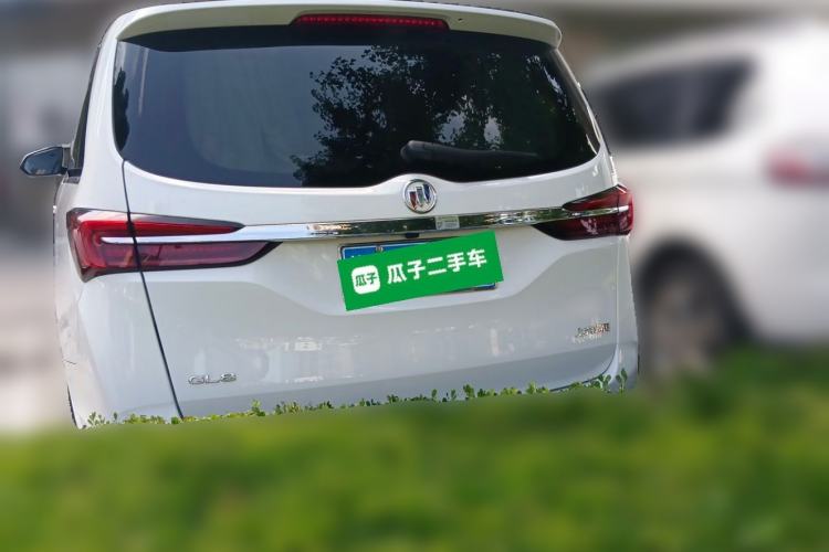 Used Buick GL8 2023 Facelifted Land Cruiser Executive Luxury Version Rear