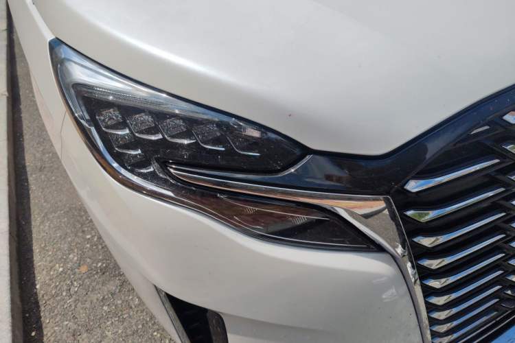 Used Buick GL8 2023 ES Lu Zun Luxury Model Right Front Headlight