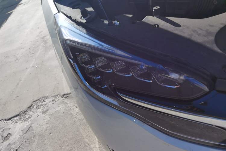 Used Buick GL8 2023 ES Lu Zun Deluxe Model Right Front Headlight