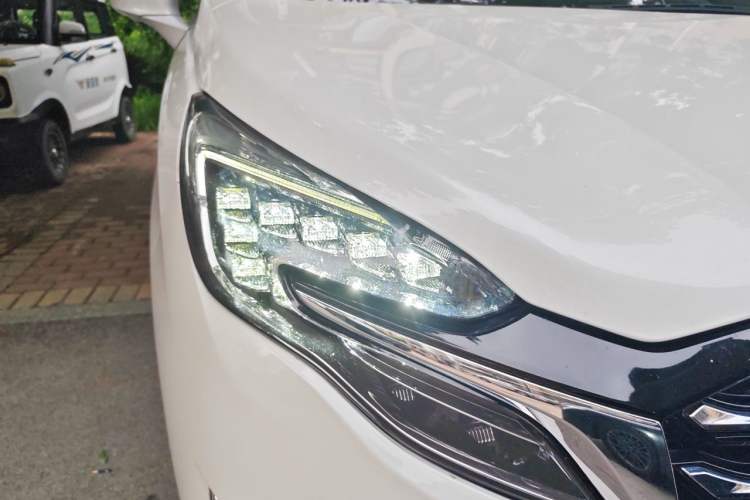 Used Buick GL8 2023 ES Lu Zun Luxury Model Right Front Headlight
