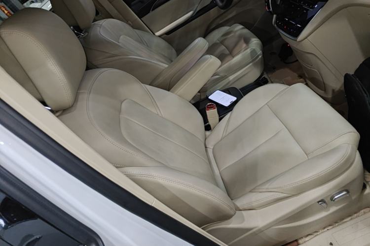Used Buick GL8 2023 ES Lu Zun Deluxe Model Right Front Seat