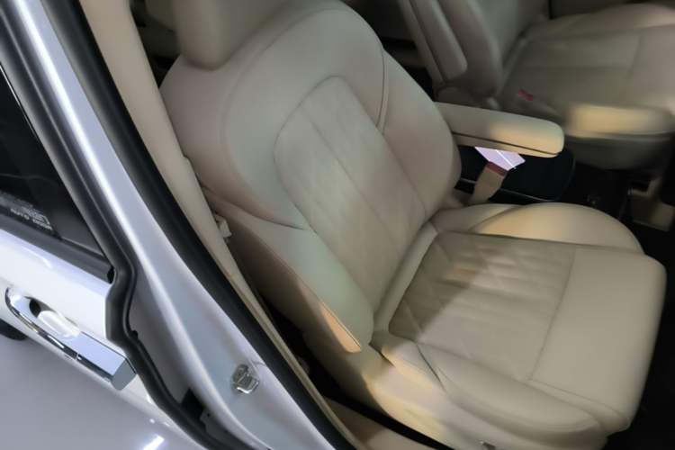 Used Buick GL8 2023 ES Lu Zun Flagship Model Right Front Seat