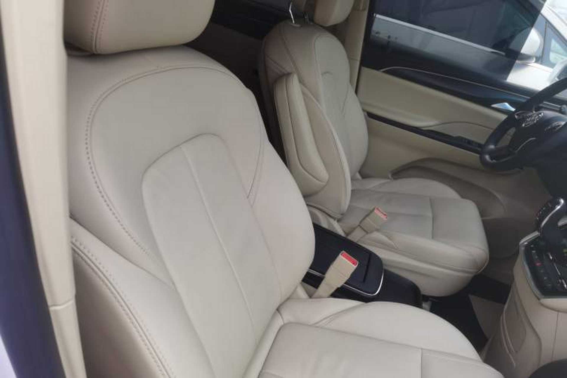 Used Buick GL8 2023 ES Lu Zun Deluxe Model Right Front Seat