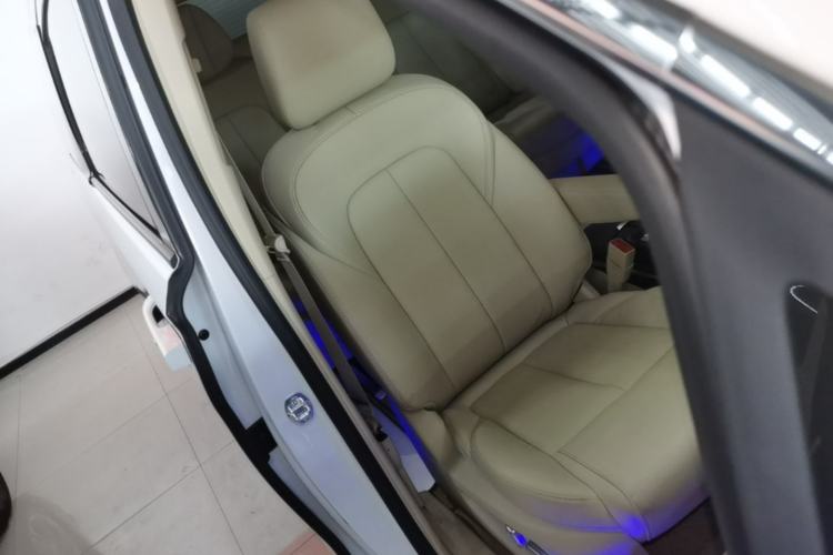 Used Buick GL8 2023 ES Lu Zun Deluxe Model Right Front Seat