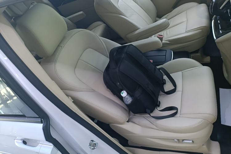 Used Buick GL8 2023 ES Lu Zun Deluxe Model Right Front Seat