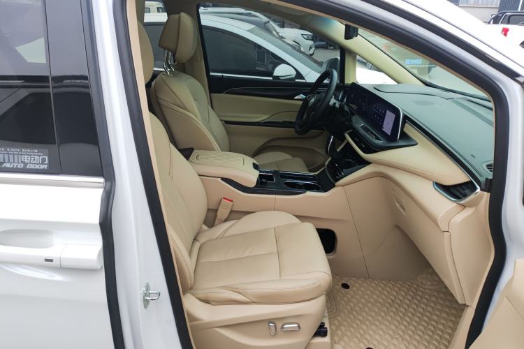 Used Buick GL8 2023 ES Lu Zun Deluxe Model Right Front Seat