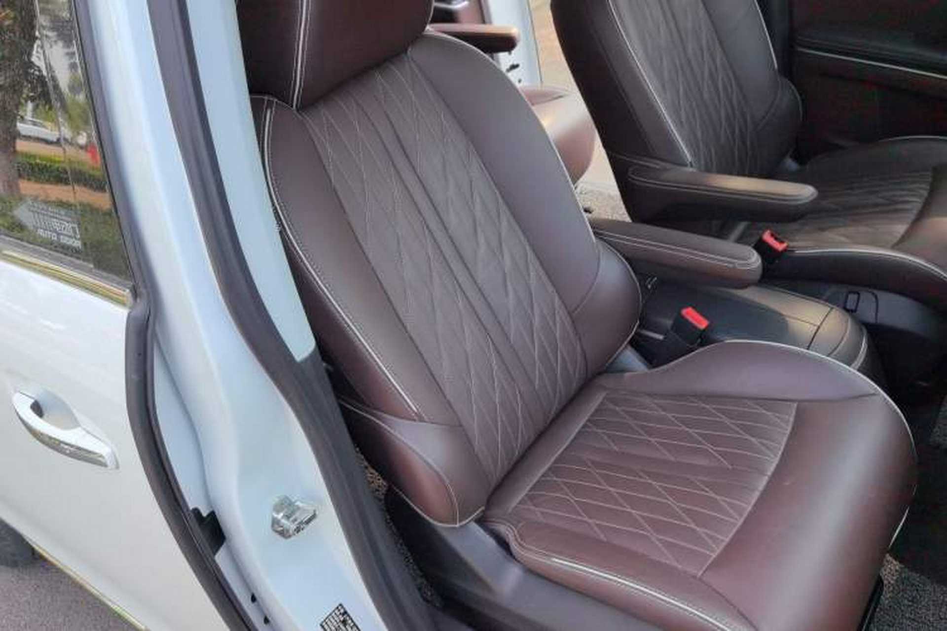 Used Buick GL8 2023 Land Executive Class 652T Luxury Model Right Front Seat