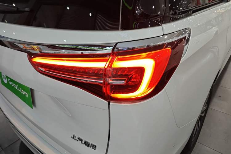Used Buick GL8 2023 ES Lu Zun Deluxe Model Right Rear Taillight
