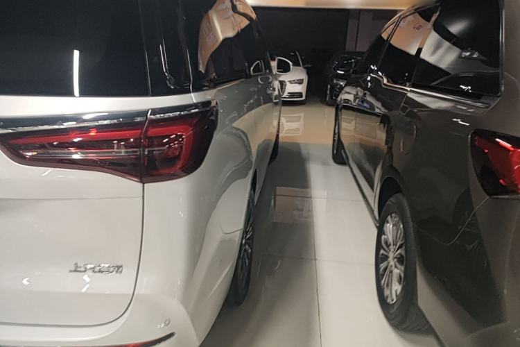Used Buick GL8 2023 ES Lu Zun Luxury Edition and Yue Version Right Rear Taillight