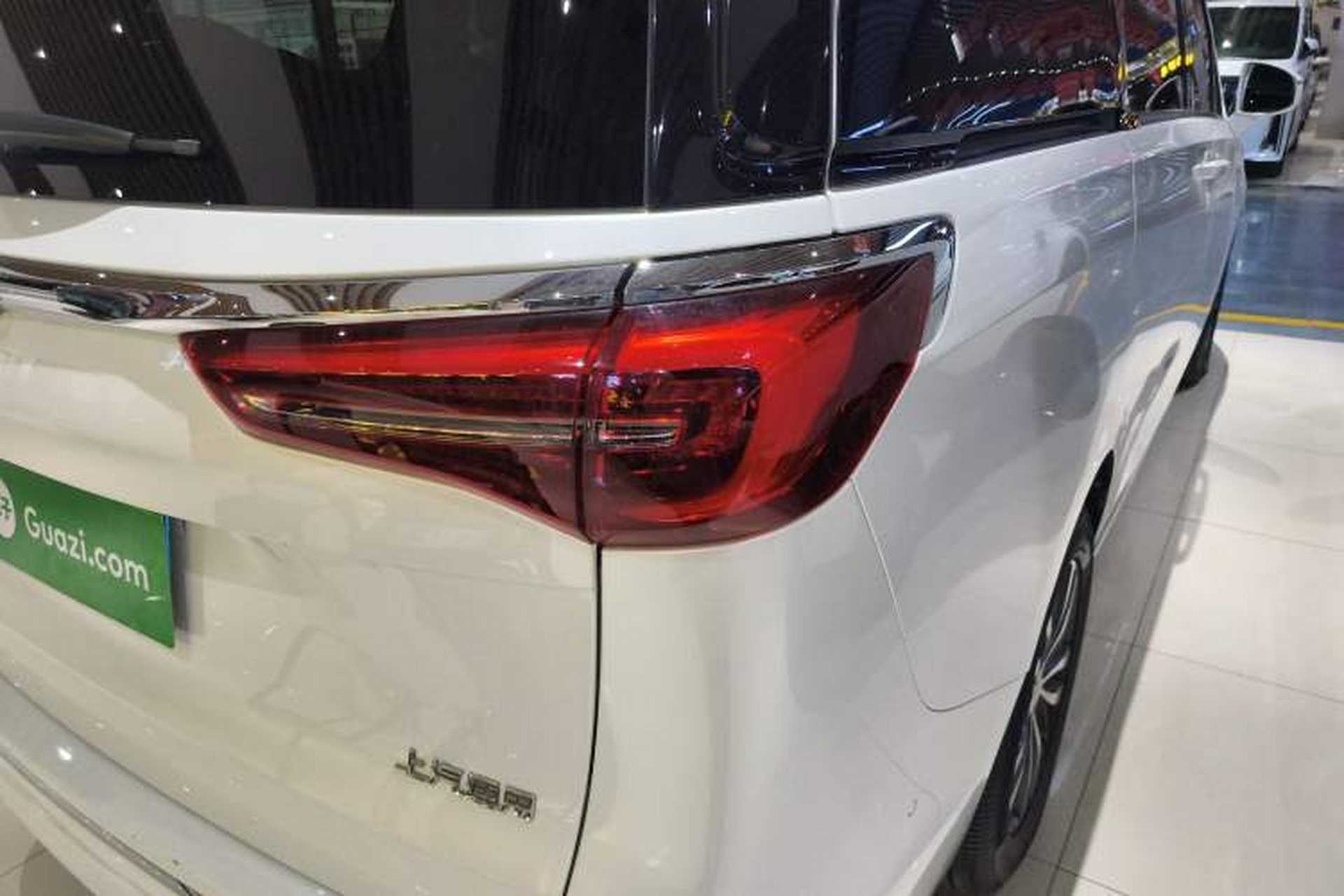 Used Buick GL8 2023 ES Lu Zun Deluxe Model Right Rear Taillight