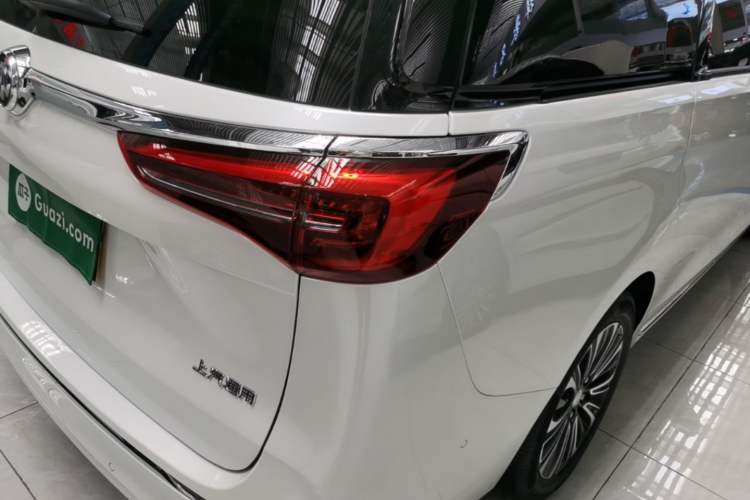 Used Buick GL8 2023 ES Lu Zun Luxury Model Right Rear Taillight