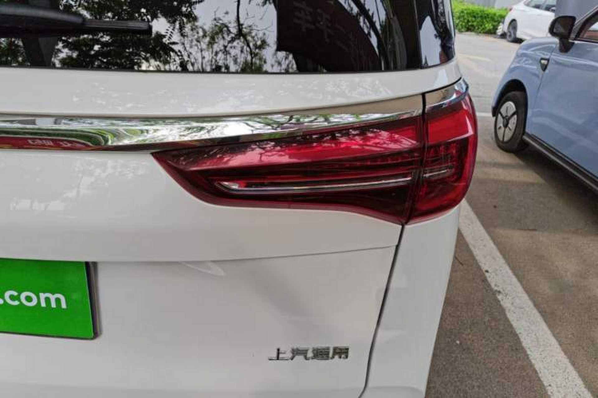 Used Buick GL8 2023 ES Lu Zun Comfort Model Right Rear Taillight