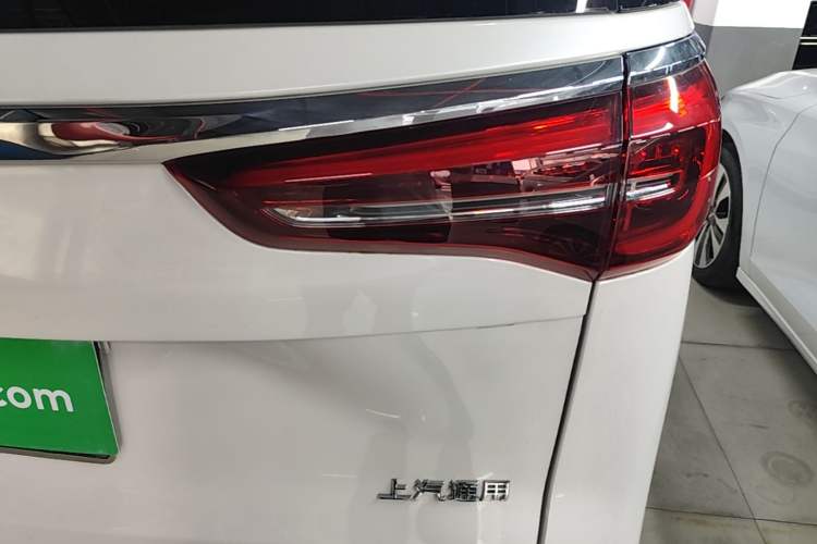 Used Buick GL8 2023 ES Lu Zun Comfort Model Right Rear Taillight